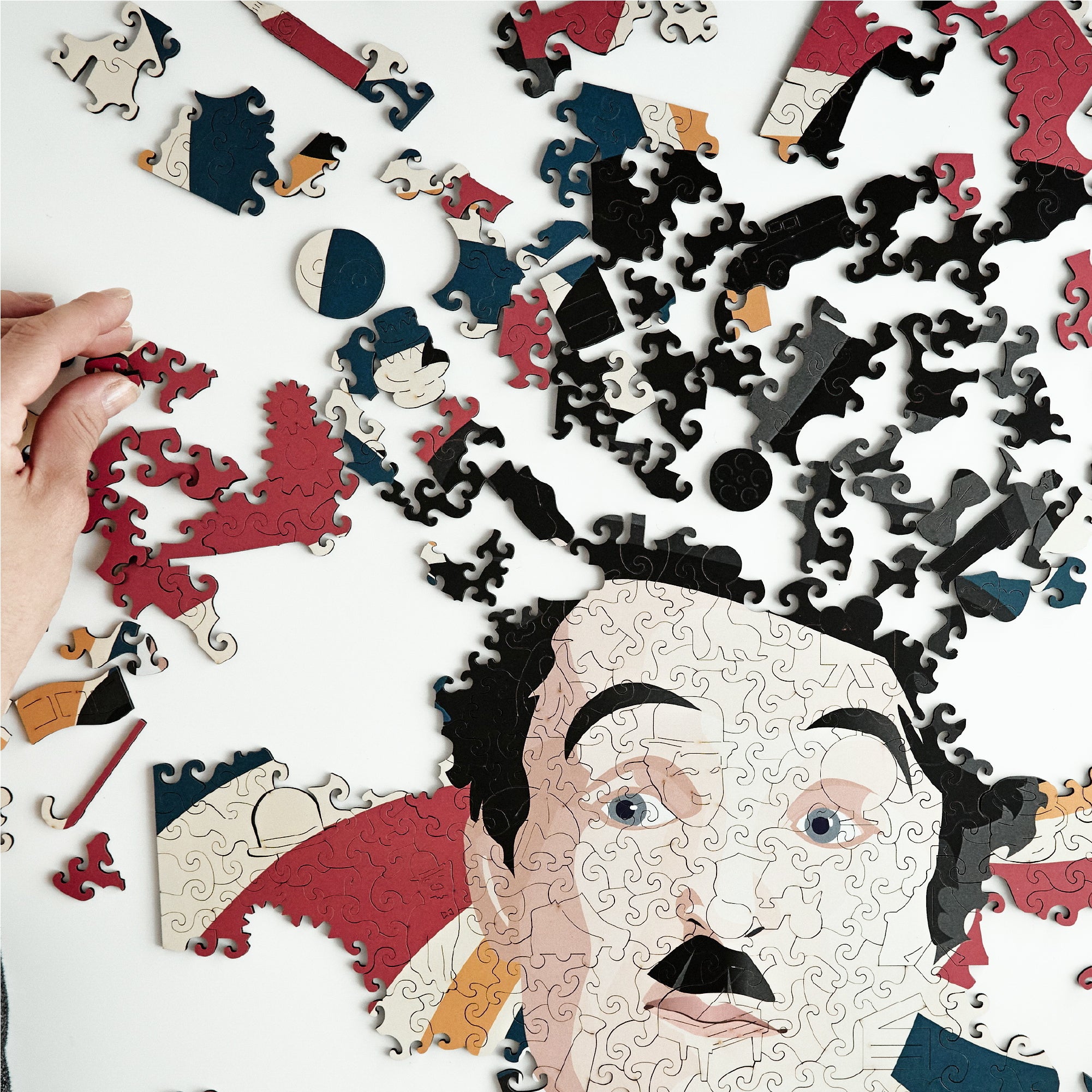 Charlie Chaplin™ Whimsy Unique Shape Wooden Puzzle – 465 Pieces | Mini Leaves